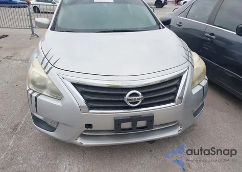 2015 Nissan Altima 2.5/2.5 S/2.5 Sl/2.5 Sv из США, поврежденный, VIN 1N4AL3APXFC258922